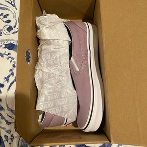 BRAND NEW Womens Vans